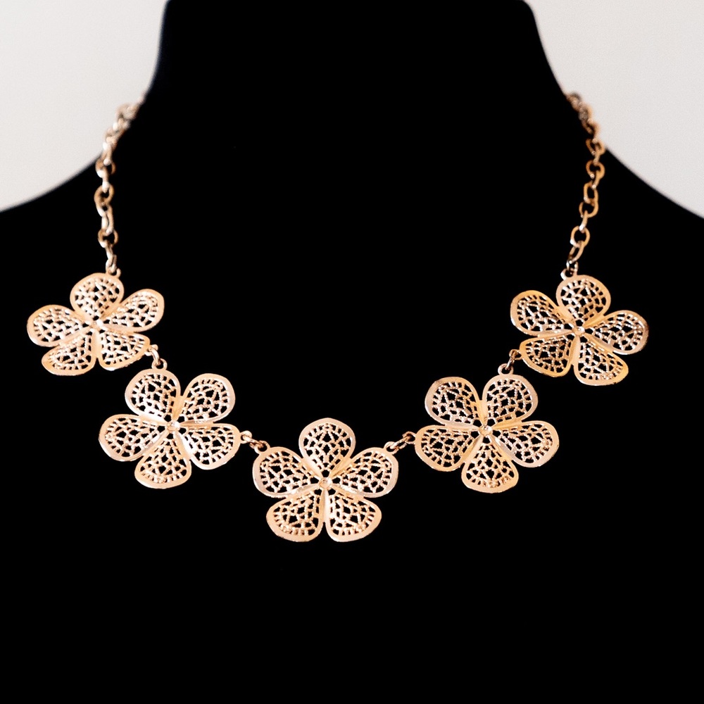 Rose gold necklace